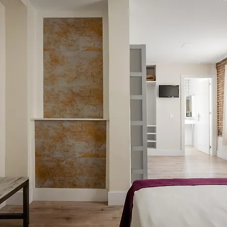 Yit Casablanca מלון 3*